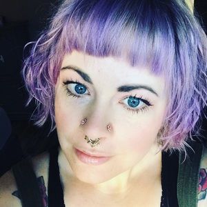 Meet your Posher, Leah